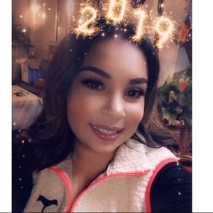 Meet your Posher, Jasmine